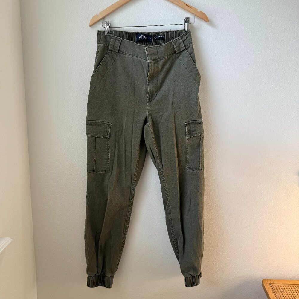 Hollister Ultra High-Rise Army Green Jogger Pant